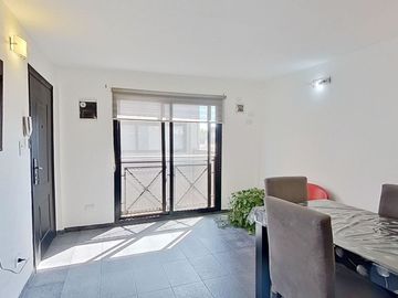 Venta departamento 3 amb tipo duplex Sarandí