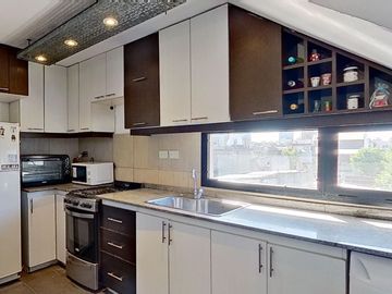 Venta departamento 3 amb tipo duplex Sarandí