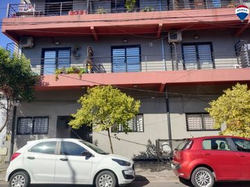 Venta departamento 3 amb tipo duplex Sarandí