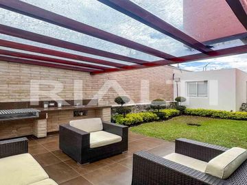Casa en venta Cumbayá - Santa Inés