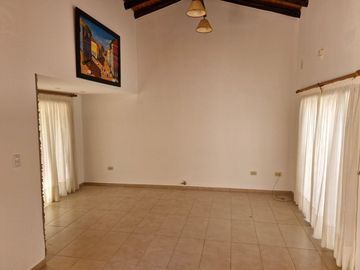 Vivienda en Barrio 