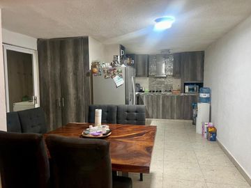 SE VENDE CASA EN COL. HACIENDA LA TRINIDAD, GPE. $2,000,000