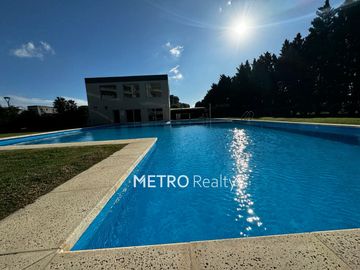 Departamento de 3 ambientes con vista al Lago, en el edificio Insignia, El Palmar, Nordelta.