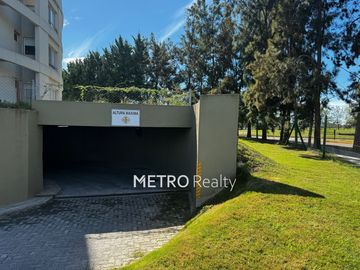 Departamento de 3 ambientes con vista al Lago, en el edificio Insignia, El Palmar, Nordelta.