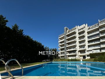 Departamento de 3 ambientes con vista al Lago, en el edificio Insignia, El Palmar, Nordelta.