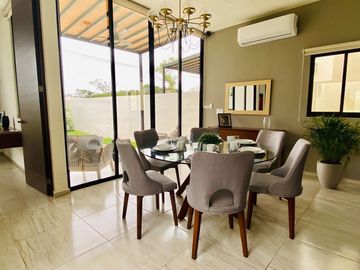 CASA EN VENTA MÉRIDA, PRIVADA CERCA DE SERVICIOS Y LA PLAYA