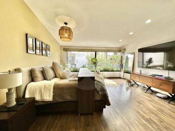 Casa en venta en Jardines en la Montaña
