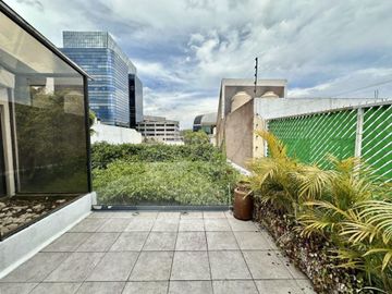 Casa en venta en Jardines en la Montaña