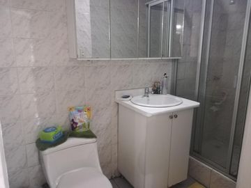 De Venta Casa Rentera Sector La Luz - 5 departamentos