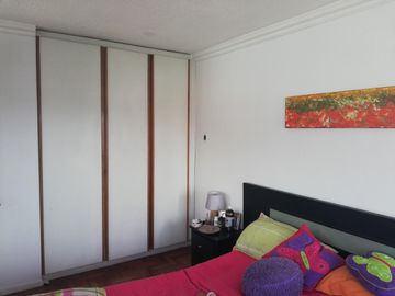 De Venta Casa Rentera Sector La Luz - 5 departamentos