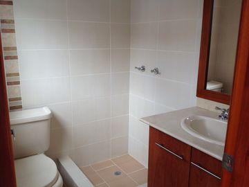 Venta Casa de 235m2 con 3 dormitorios sector Norte de Quito