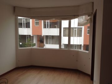 Venta Casa de 235m2 con 3 dormitorios sector Norte de Quito