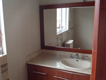 Venta Casa de 235m2 con 3 dormitorios sector Norte de Quito