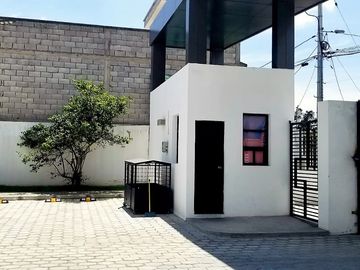 Casas Vip 108 m² Garage Cubierto, El Carmen - Llano Grande