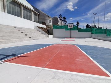 Casas Vip en Venta - 3 Dorm. - Terraza - Piscina - Sector Embajada Americana