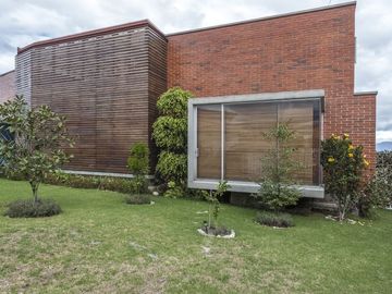 VENDO HERMOSA CASA EN URBANIZACION SAN GERMÁN