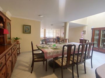 Casa de venta de 760 m2 de construcción en el Puyo