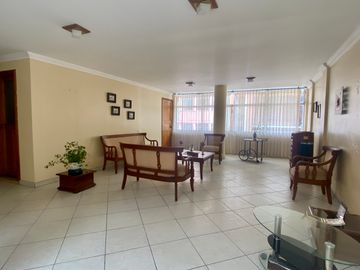 Casa de venta de 760 m2 de construcción en el Puyo