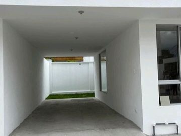Vendo 2 Casas por estrenar en Conjunto Residencial- Valle de Los Chillos- Sector Capelo