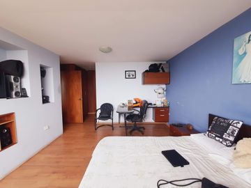 Casa en Venta, con Suite y Patio Privado, Sector Amagasí del Inca