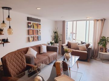 Casa en Venta, con Suite y Patio Privado, Sector Amagasí del Inca