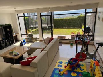 Casa de venta Miravalle 4