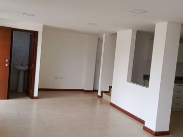 HERMOSA CASA EN VENTA- HUACHI LA JOYA