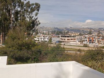HERMOSA CASA EN VENTA- HUACHI LA JOYA