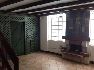 Venta casa de Lujo 4 dormitorios y departamento 3 dorm. Urbanización El Condado