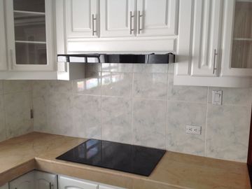 Venta casa de Lujo 4 dormitorios y departamento 3 dorm. Urbanización El Condado