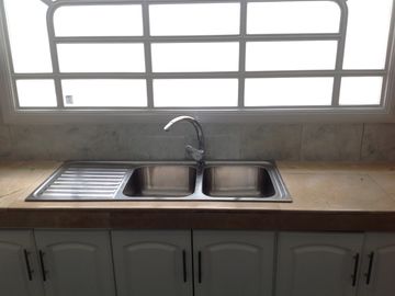 Venta casa de Lujo 4 dormitorios y departamento 3 dorm. Urbanización El Condado