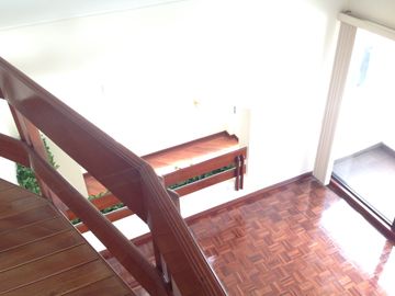 Venta casa de Lujo 4 dormitorios y departamento 3 dorm. Urbanización El Condado