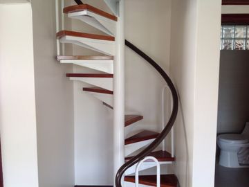 Venta casa de Lujo 4 dormitorios y departamento 3 dorm. Urbanización El Condado