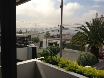 Venta casa de Lujo 4 dormitorios y departamento 3 dorm. Urbanización El Condado