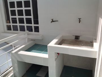 Venta casa de Lujo 4 dormitorios y departamento 3 dorm. Urbanización El Condado