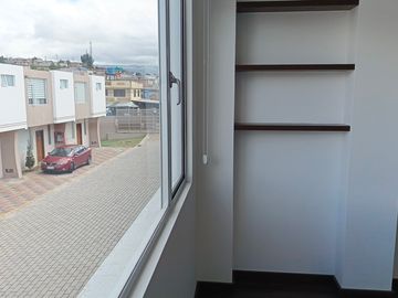 ¡¡¡CASA EN VENTA POR ESTRENAR SUR DE AMBATO!!!