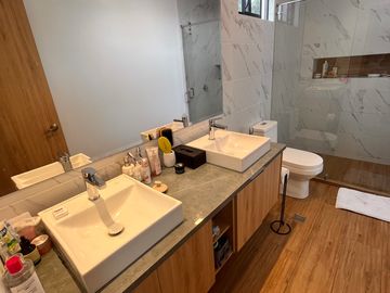 CASA DE VENTA EN SANTA LUCIA NORTE DE QUITO