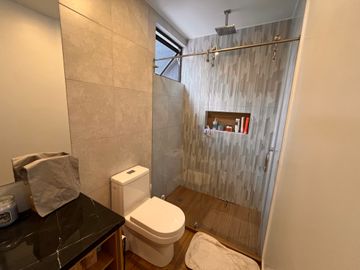 CASA DE VENTA EN SANTA LUCIA NORTE DE QUITO