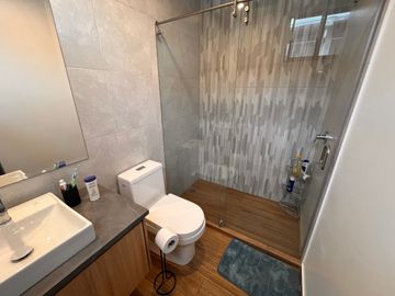 CASA DE VENTA EN SANTA LUCIA NORTE DE QUITO