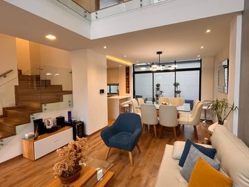 CASA DE VENTA EN SANTA LUCIA NORTE DE QUITO