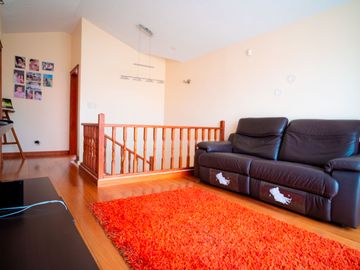 Venta Casa Tipo Hacienda-Diseño Único y Amplias Áreas Verdes
