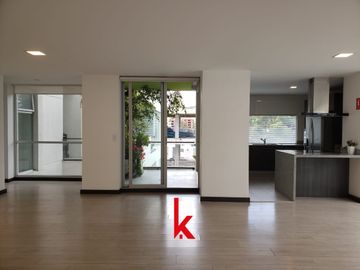 Departamento exclusivo Gonzalez Suárez con Línea Blanca / Planta Eléctrica
