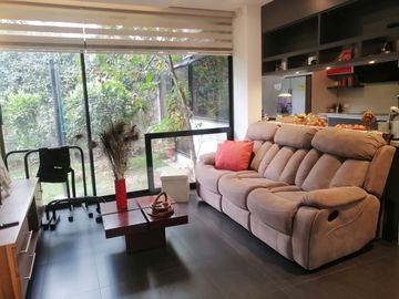 VENTA DE CASA EN NAYON