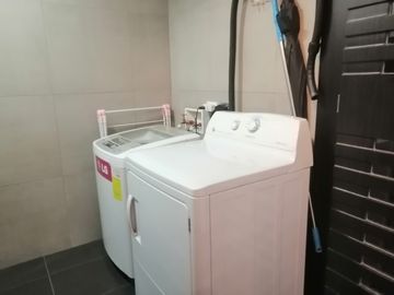 VENTA DE CASA EN NAYON