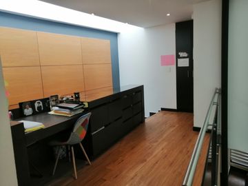 VENTA DE CASA EN NAYON