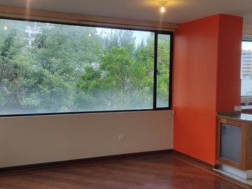 Venta de Departamento Calle Portete y Eloy Alfaro - $128.000 negociables