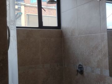 Venta de Departamento Calle Portete y Eloy Alfaro - $128.000 negociables
