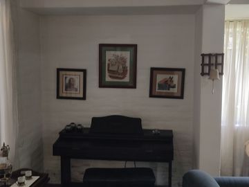 De Venta Casa Independiente en Capelo 4 dormitorios - 215 m2