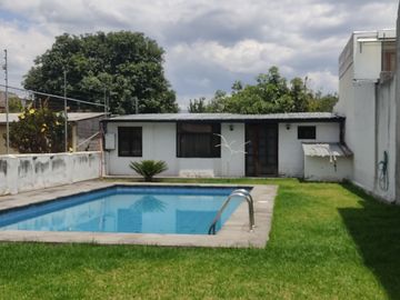 De Venta Casa Independiente en Capelo 4 dormitorios - 215 m2