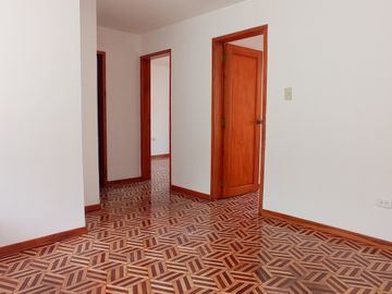De Los Jazmines N52 y Capitán Ramón Borja, La Kennedy, Quito